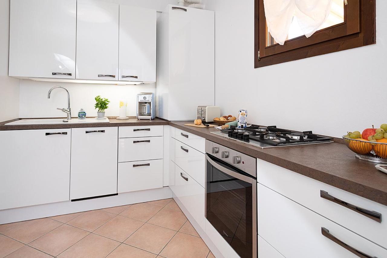 APARTMENT BLANCO - Regarda Travel Lazise Exterior foto
